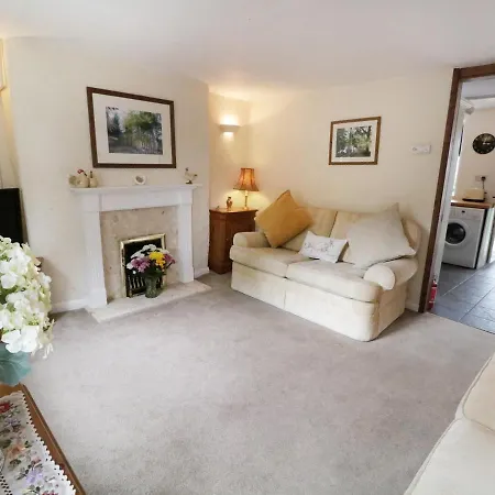 Lavender Cottage, * Grange-over-Sands
